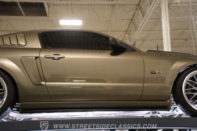 2005 Ford Mustang GT Supercharged