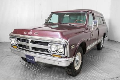 1970 GMC Chevrolet Pickup V8