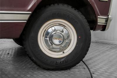 1970 GMC Chevrolet Pickup V8