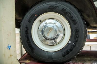 1970 GMC Chevrolet Pickup V8