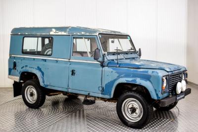 1984 Land Rover Defender