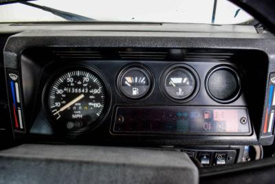 1984 Land Rover Defender