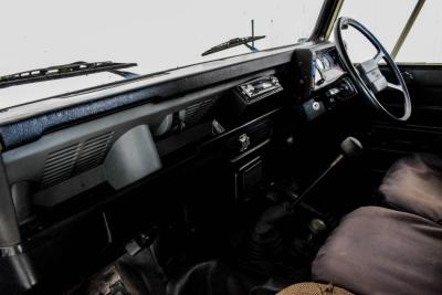 1984 Land Rover Defender