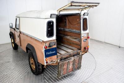 1984 Land Rover Defender