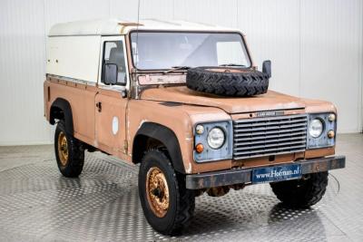 1984 Land Rover Defender