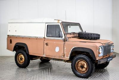 1984 Land Rover Defender