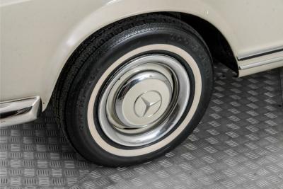 1964 Mercedes - Benz 200-serie