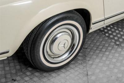 1964 Mercedes - Benz 200-serie