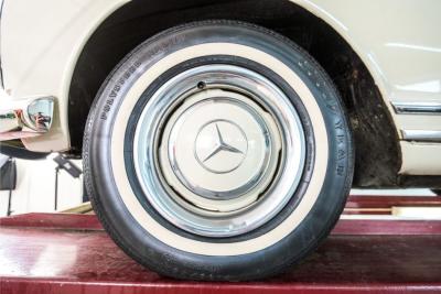 1964 Mercedes - Benz 200-serie
