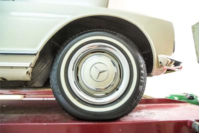 1964 Mercedes - Benz 200-serie