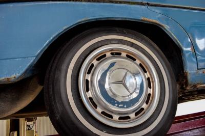 1976 Mercedes - Benz 300d