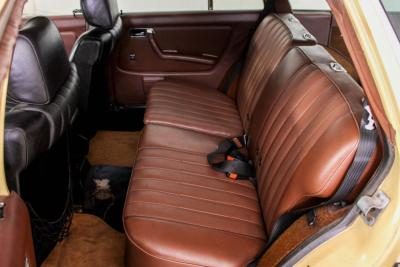 1979 Mercedes - Benz 200-serie