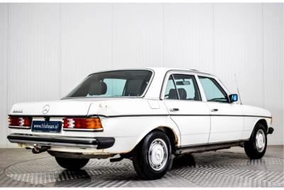 1982 Mercedes - Benz 240 D