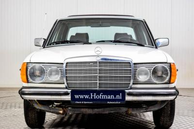 1982 Mercedes - Benz 240 D