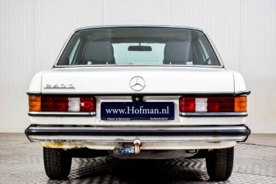 1982 Mercedes - Benz 240 D