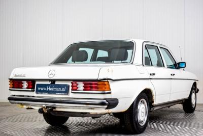 1982 Mercedes - Benz 240 D