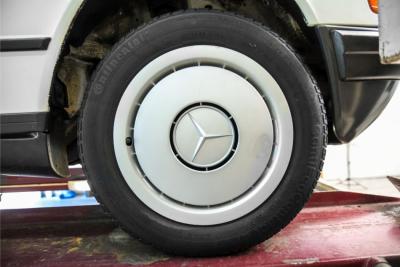 1985 Mercedes - Benz 190