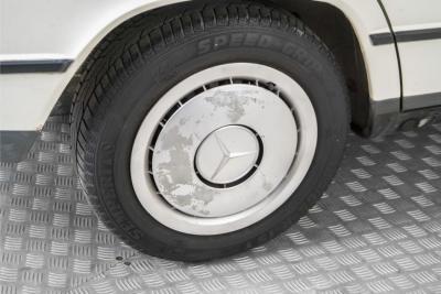 1985 Mercedes - Benz 190D 2.0