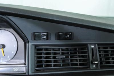 1986 Mercedes - Benz 190