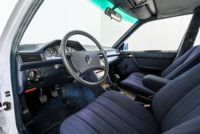 1986 Mercedes - Benz E-Klasse
