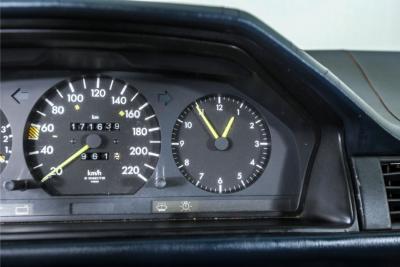 1986 Mercedes - Benz E-Klasse