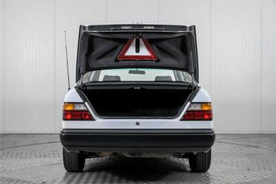 1986 Mercedes - Benz E-Klasse