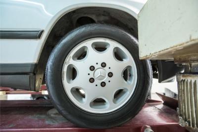 1986 Mercedes - Benz E-Klasse