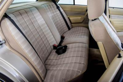 1989 Mercedes - Benz 190D 2.5 turbo Diesel