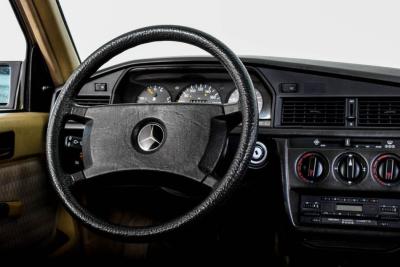 1989 Mercedes - Benz 190D 2.5 turbo Diesel