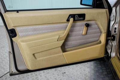 1989 Mercedes - Benz 190D 2.5 turbo Diesel