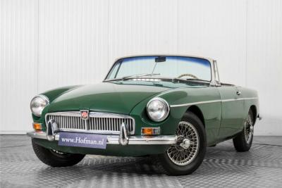1965 MG B MGB 1.8 met overdrive , spaakwielen
