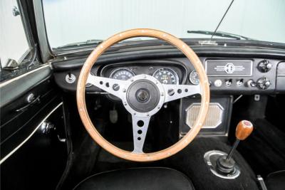 1965 MG B MGB 1.8 met overdrive , spaakwielen