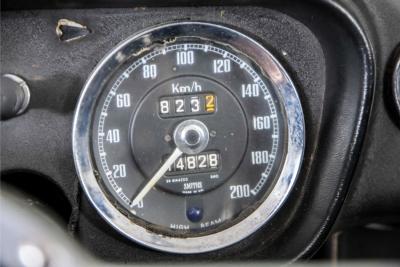 1965 MG B MGB 1.8 met overdrive , spaakwielen