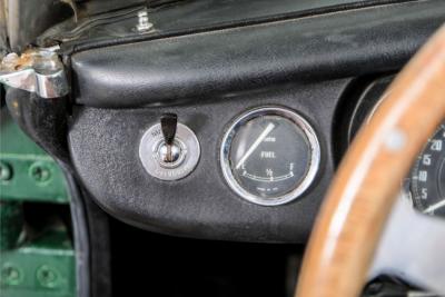 1965 MG B MGB 1.8 met overdrive , spaakwielen