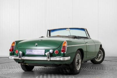 1965 MG B MGB 1.8 met overdrive , spaakwielen