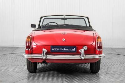 1966 MG B MGB overdrive chroom spaakwielen