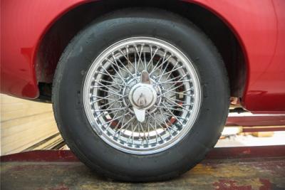 1966 MG B MGB overdrive chroom spaakwielen