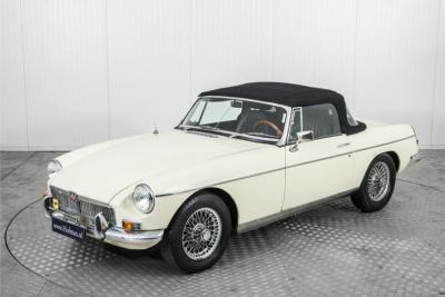 1967 MG B