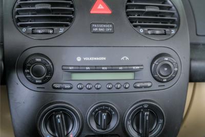 2003 Volkswagen New Beetle