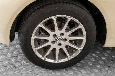 2004 Volkswagen New Beetle