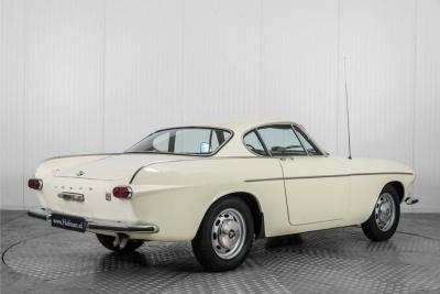 1968 Volvo P1800