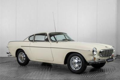 1968 Volvo P1800