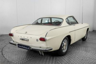 1968 Volvo P1800