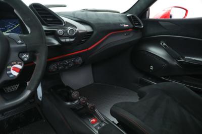 2020 Ferrari 488 PISTA