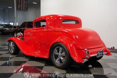 1932 Ford 3-Window Coupe