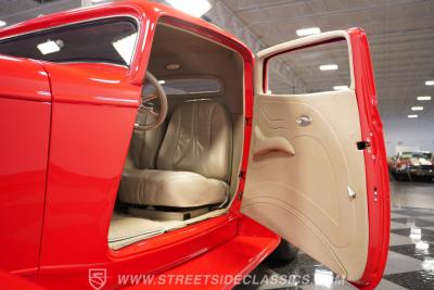 1932 Ford 3-Window Coupe