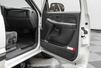 2000 Chevrolet Silverado 1500 LS