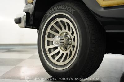 1988 Jeep Grand Wagoneer