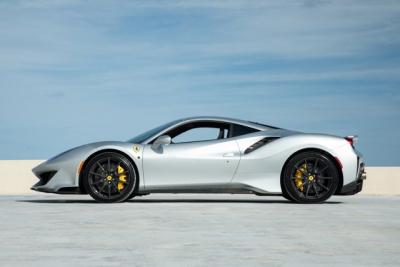 2019 Ferrari 488 PISTA