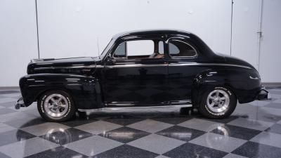 1947 Ford Deluxe Coupe